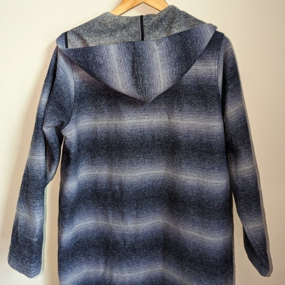 WOOLRICH VINTAGE Blue White Plaid Oversized Wool Long Lined Shaket Blanket Coat - Picture 4 of 12